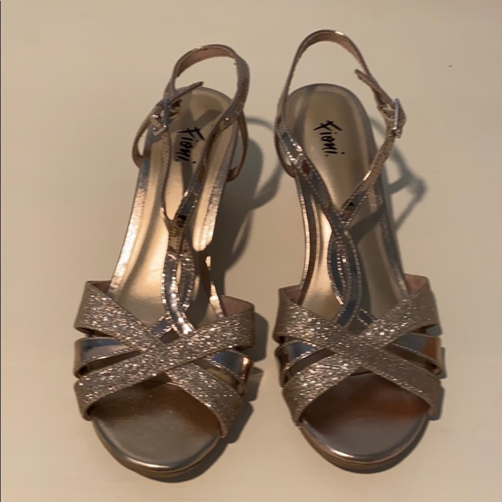 Gold sparkle wedge dress shoes.  Women’s size 6.  Worn once for about 3 hours.